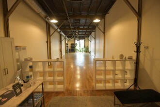 434 Houston St, Nashville, TN for lease Interior Photo- Image 2 of 7