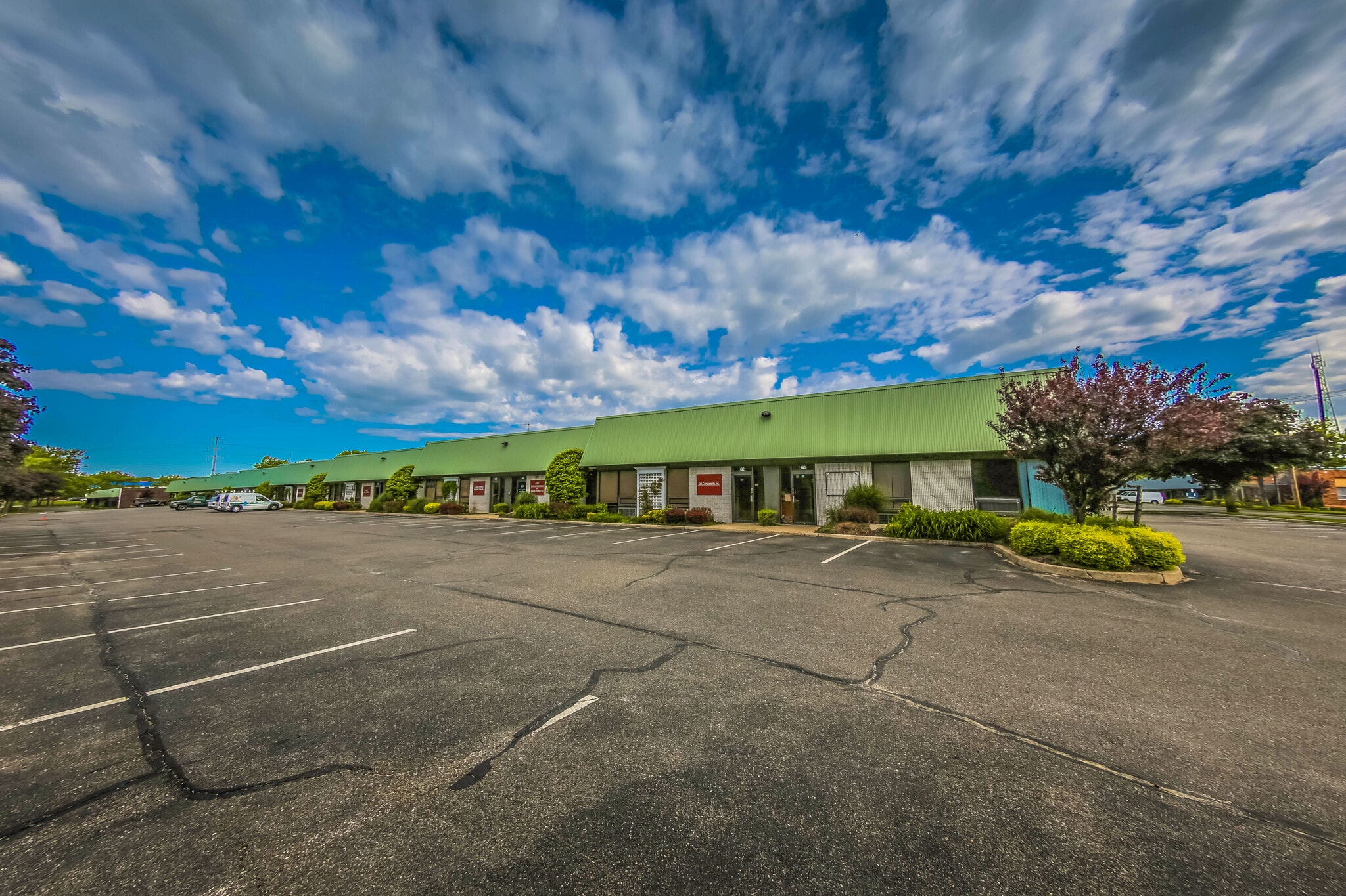 60-90 Bridge Rd, Islandia, NY for lease Primary Photo- Image 1 of 6