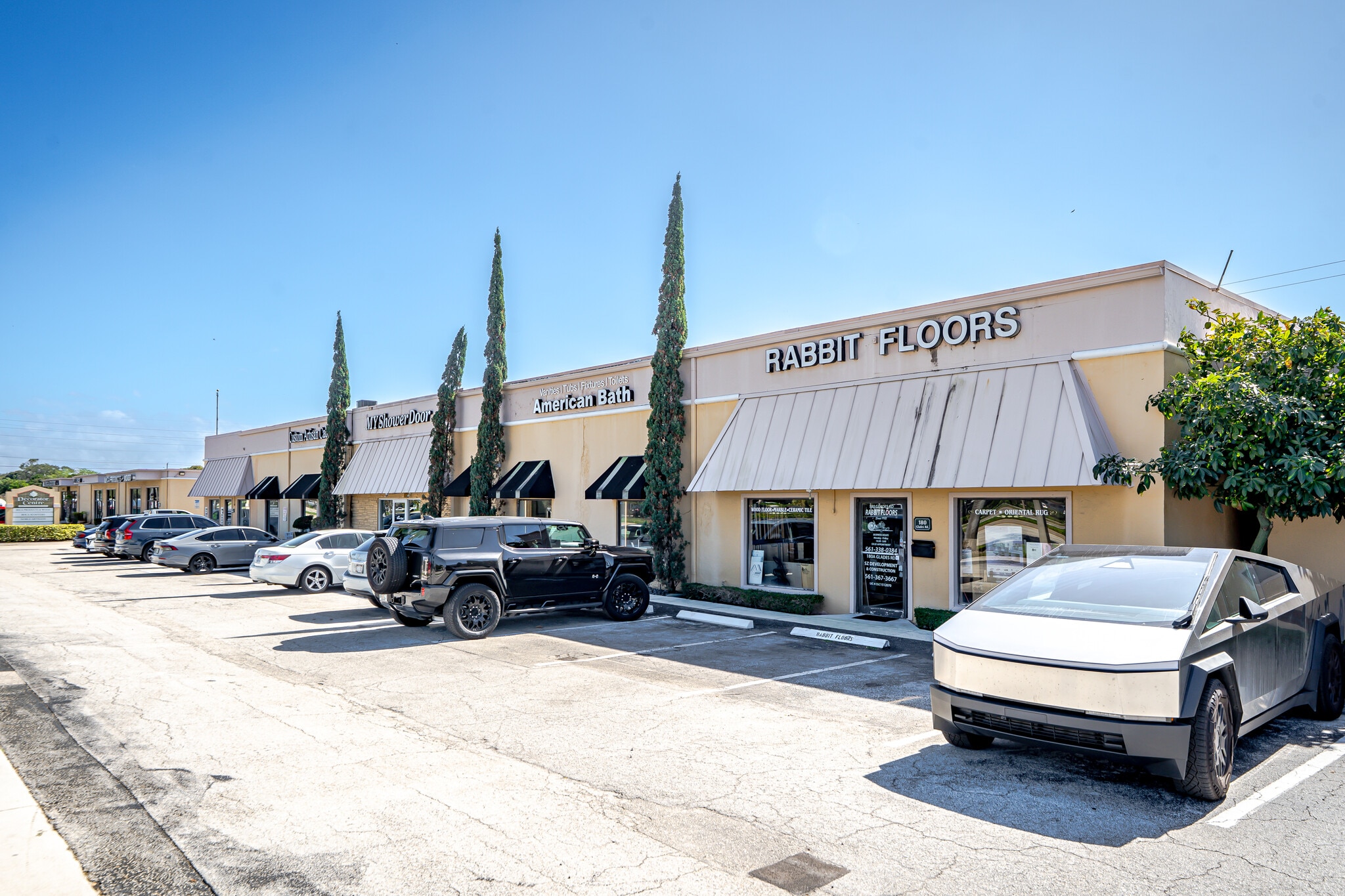 174-180 Glades Rd, Boca Raton, FL for lease Primary Photo- Image 1 of 23