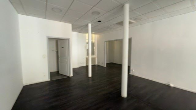 3 Rue Meissonier, Paris à louer - Photo intérieure - Image 3 de 7