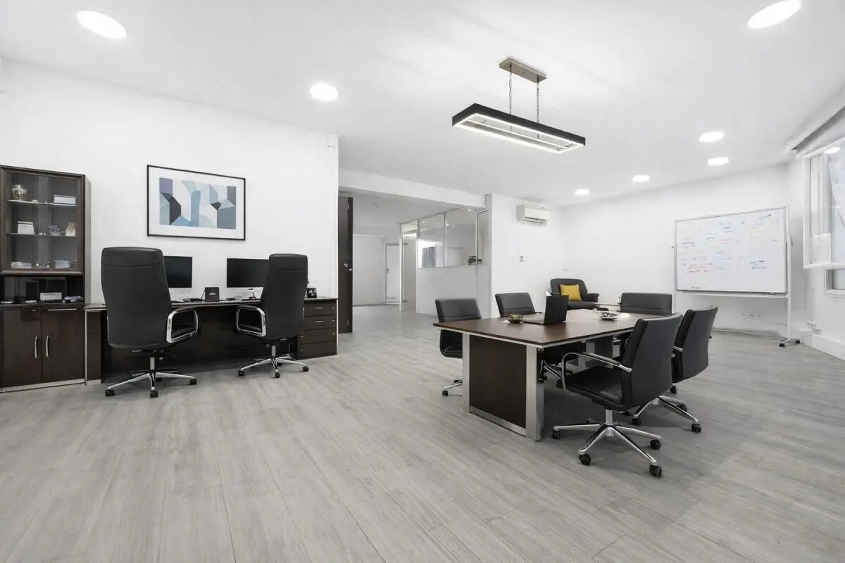 23 Avenue De Wagram, Paris for lease Interior Photo- Image 1 of 7