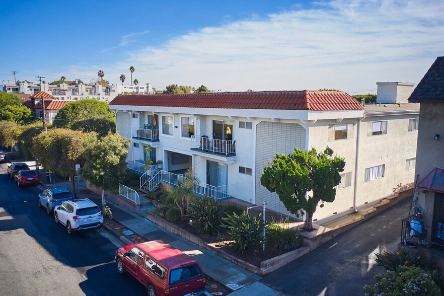 440 Raymond Ave, Santa Monica, CA à vendre - Photo du bâtiment - Image 2 de 24