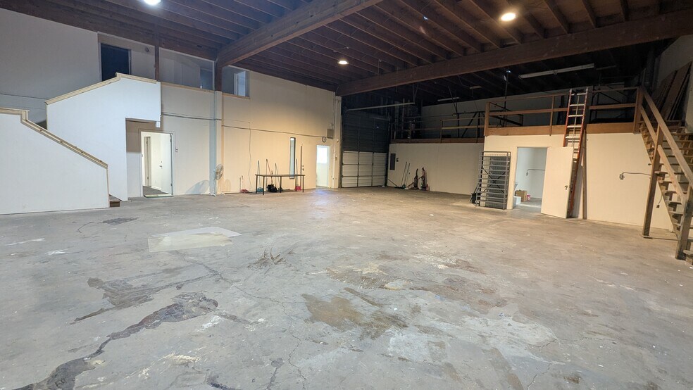 22331-22345 Meekland Ave, Hayward, CA à louer - Photo du bâtiment - Image 3 de 14