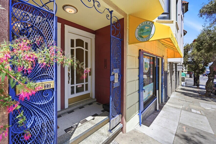 2737 Hyde St, San Francisco, CA à vendre - Photo du bâtiment - Image 2 de 21