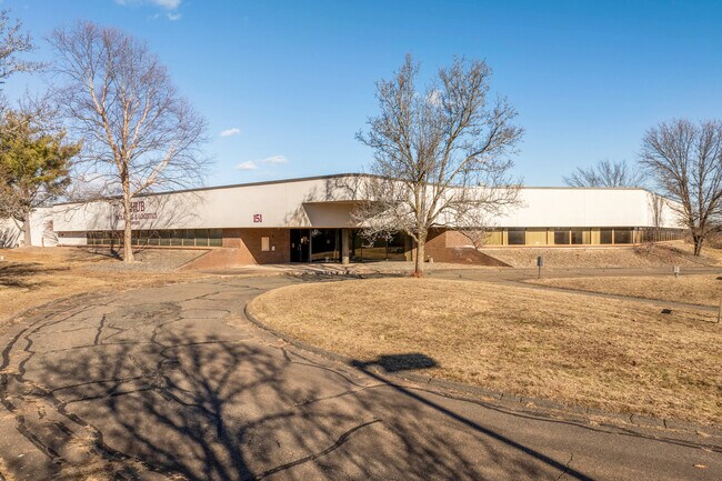 More details for 151 Batson Dr, Manchester, CT - Industrial for Sale