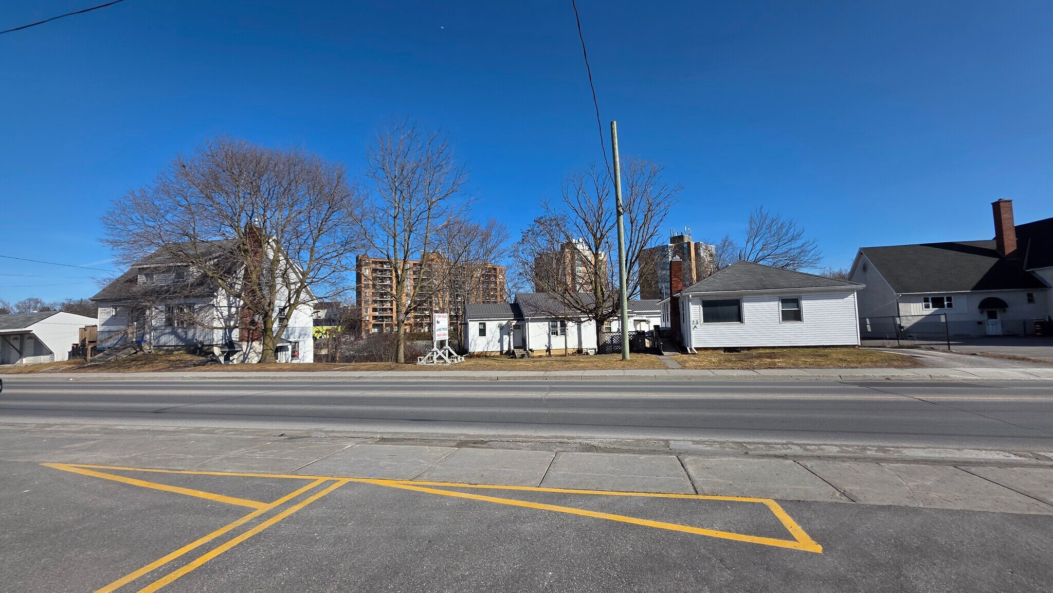 17-23 Moira St W, Belleville, ON for sale Primary Photo- Image 1 of 2