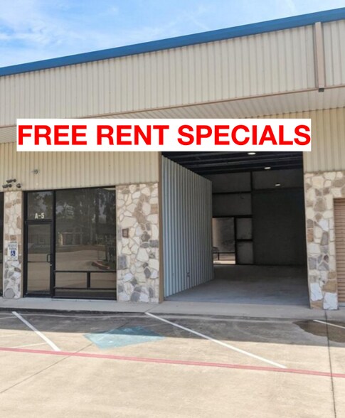 26232 FM 2978 Rd, Magnolia, TX à louer - Photo du bâtiment - Image 2 de 13