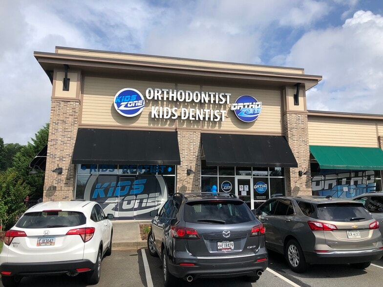 8879 Dallas Acworth Hwy, Dallas, GA for lease - Building Photo - Image 3 of 10