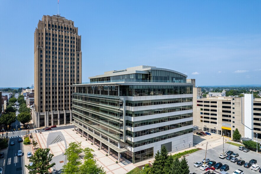 835 W Hamilton St, Allentown, PA à louer - Photo du bâtiment - Image 1 de 35