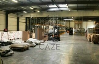 Plus de détails pour Local d'activités à louer