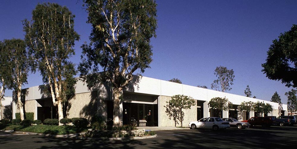 11602 Knott St, Garden Grove, CA à louer - Photo du bâtiment - Image 3 de 6