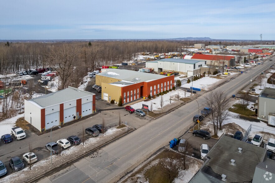 3400 Boul Industriel, Chambly, QC à vendre - Aérien - Image 2 de 5