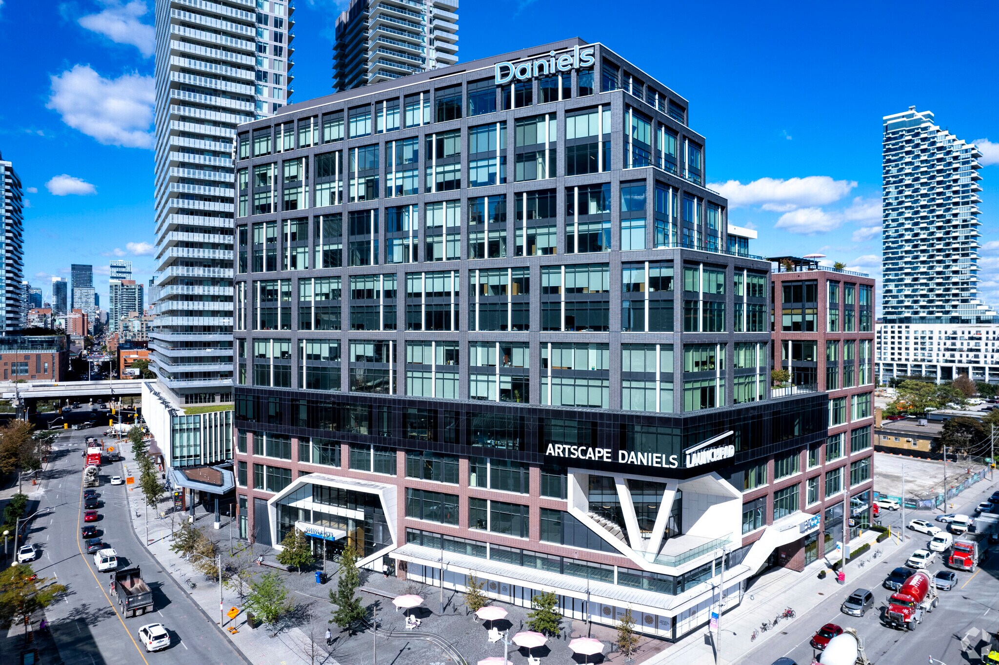 130 Queens Quay E, Toronto, ON à vendre Photo principale- Image 1 de 1