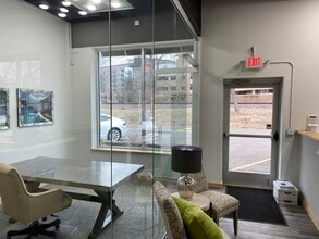 530 W 79th St W, Chanhassen, MN for lease Interior Photo- Image 1 of 10