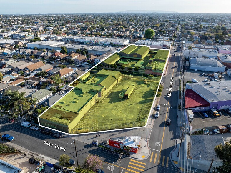 DTLA Multi-Use Facility on 2.3 Acres portefeuille de 8 propriétés à vendre sur LoopNet.ca - Aérien - Image 2 de 15