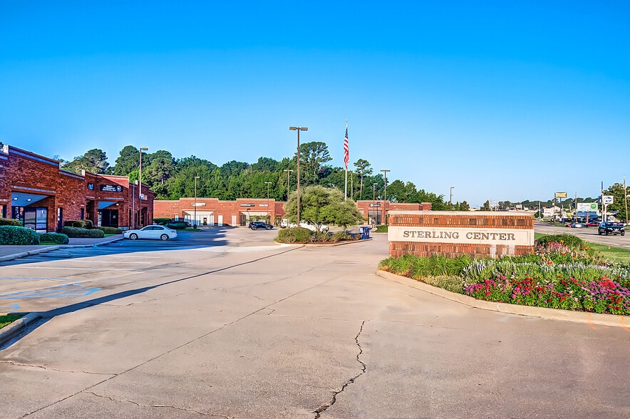 2533 Bert Kouns Industrial Loop, Shreveport, LA à louer - Photo du bâtiment - Image 2 de 7