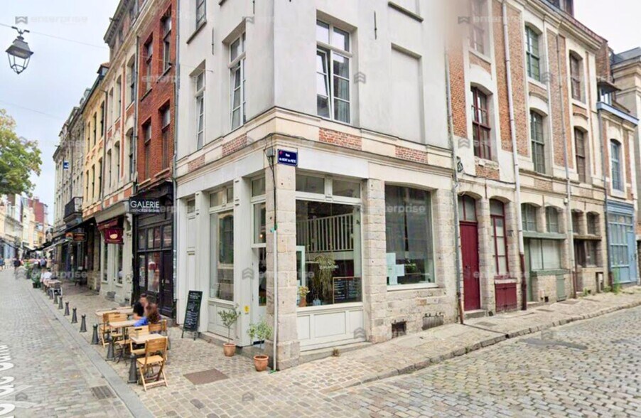 Commerce de détail dans Lille à louer - Photo du bâtiment - Image 2 de 5