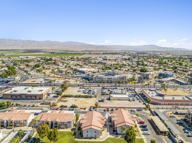 51229 Cesar Chavez St, Coachella, CA à vendre - Photo du b timent - Image 3 de 10