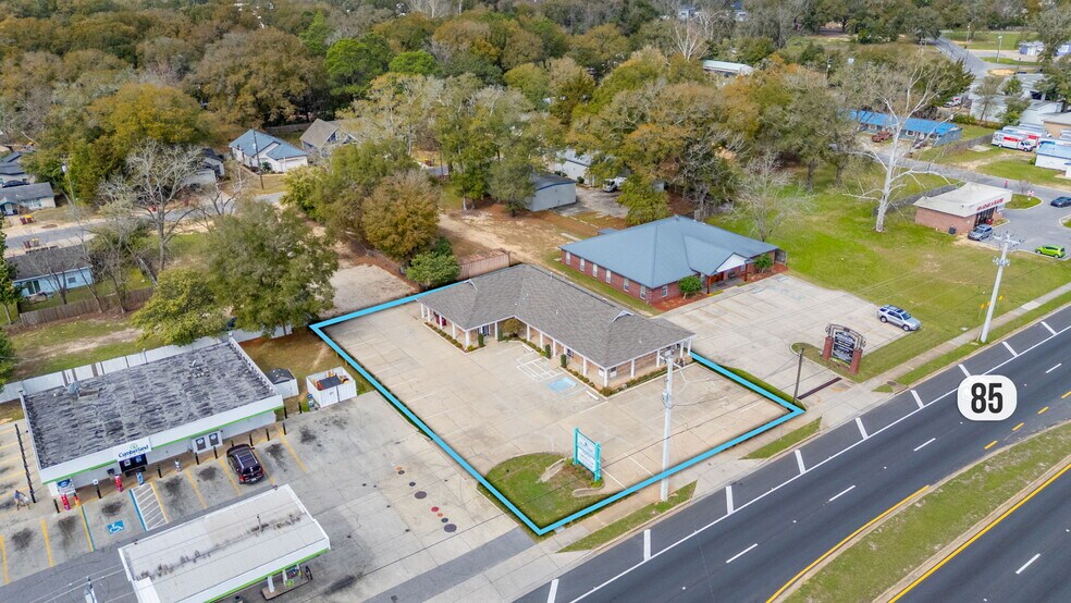 1078 S Ferdon Blvd, Crestview, FL à vendre - Photo du bâtiment - Image 2 de 51