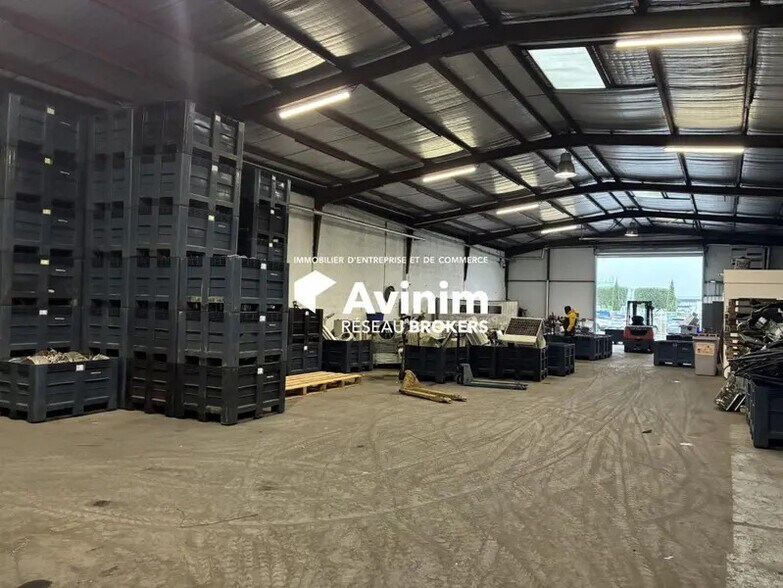 Industrial in Vitrolles for lease - Interior Photo - Image 3 of 7