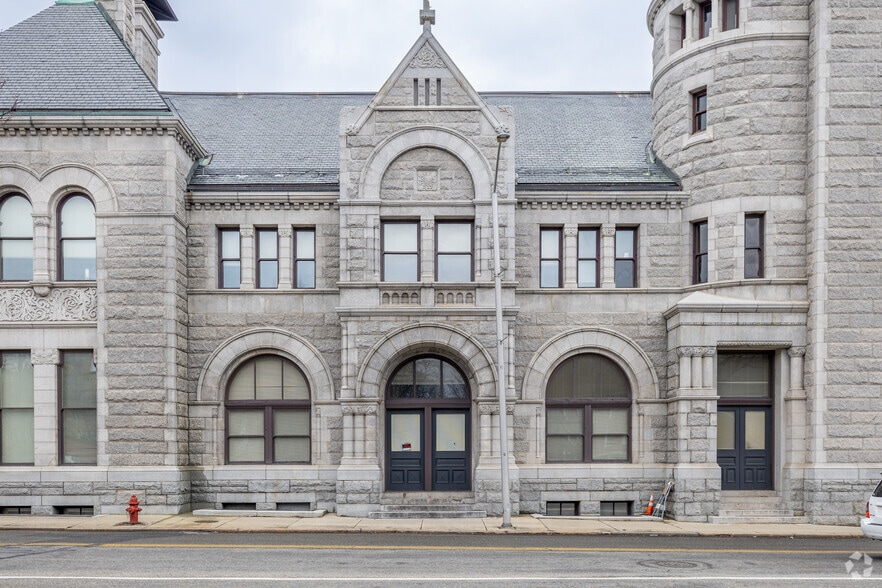 89 Appleton St, Lowell, MA for sale - Building Photo - Image 2 of 5