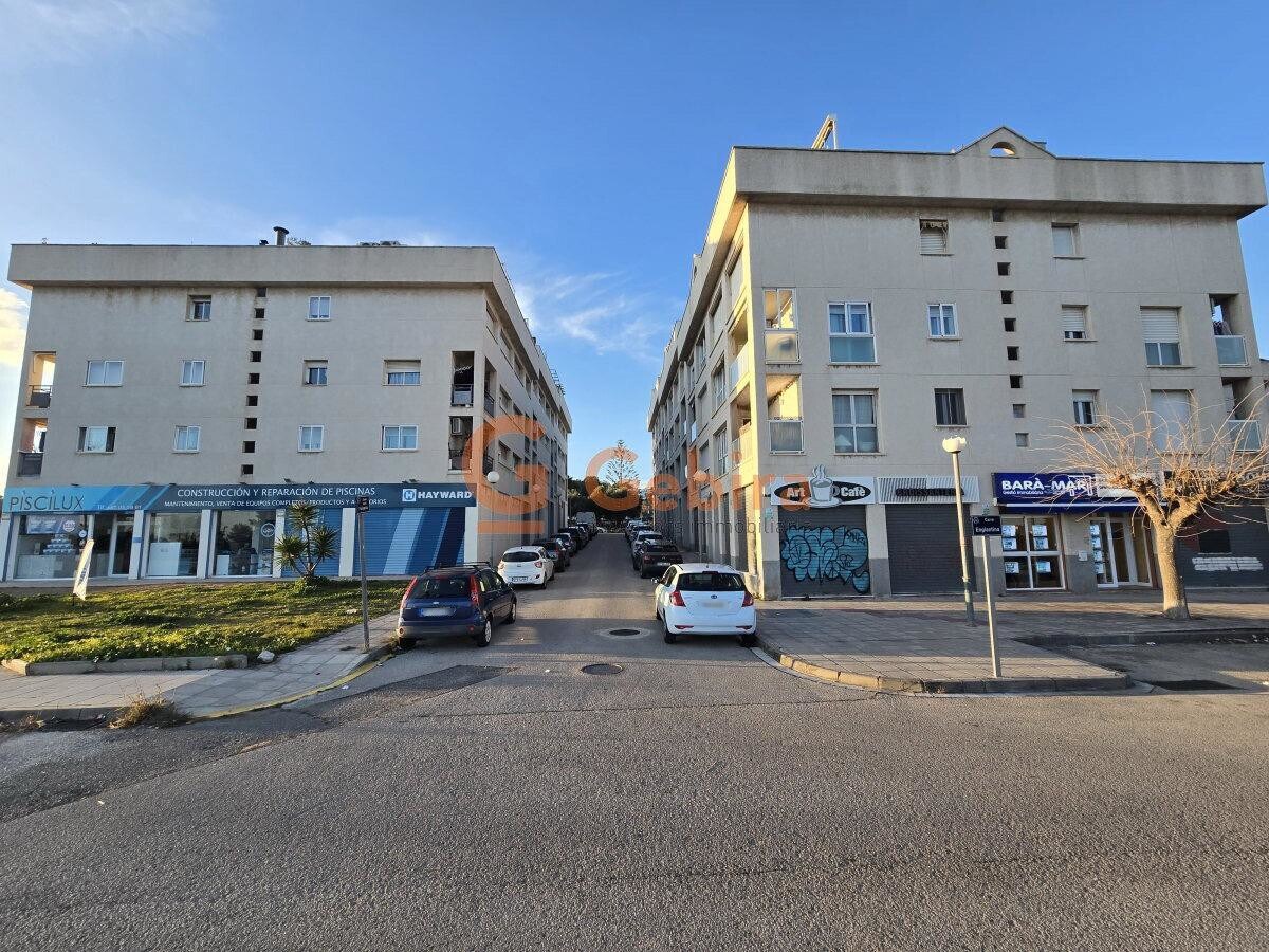 Multifamily in El Vendrell, Tarragona for sale Building Photo- Image 1 of 2