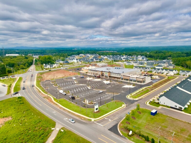 1116 Ashmore Bridge Rd, Greenville, SC à vendre - Photo du bâtiment - Image 3 de 6