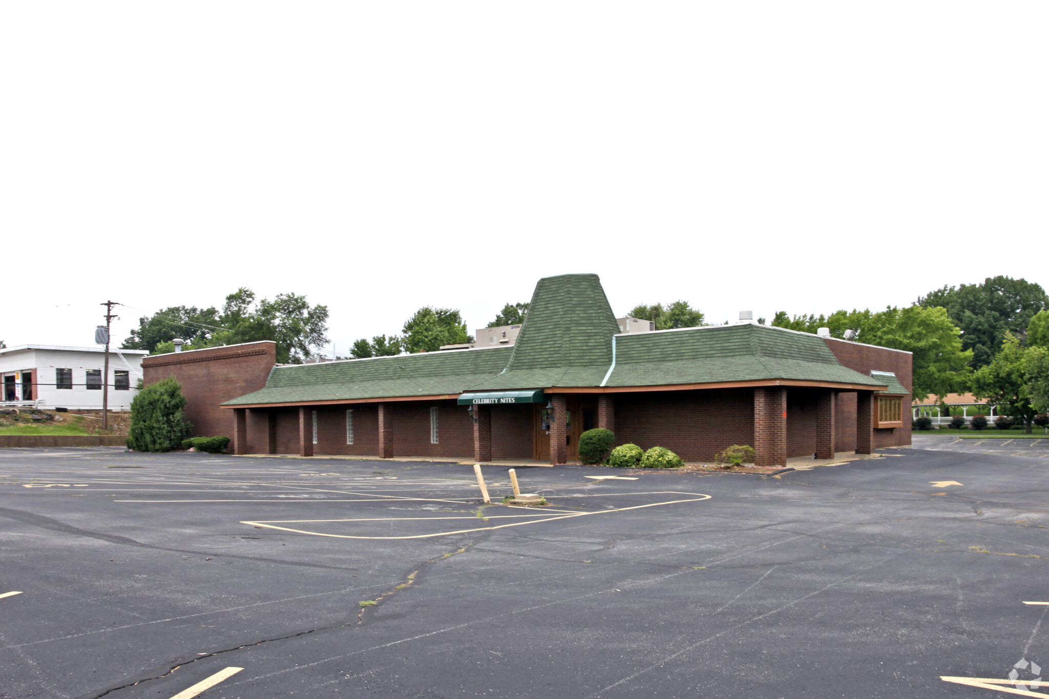 4409 Woodson Rd, Saint Louis, MO for sale Primary Photo- Image 1 of 5