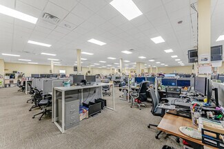 Plus de détails pour 3100 S Ridgewood Ave, South Daytona, FL - Local d'activités à louer