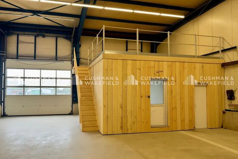 Flex in Benfeld for lease - Building Photo - Image 2 of 10