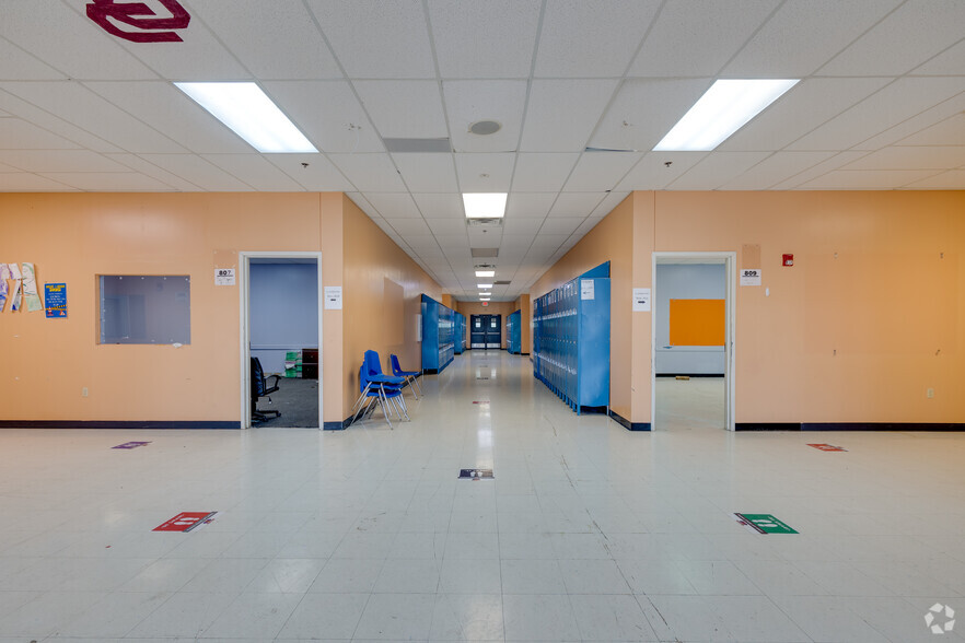 280 S Memorial Dr, Tulsa, OK à louer - Photo intérieure - Image 2 de 25