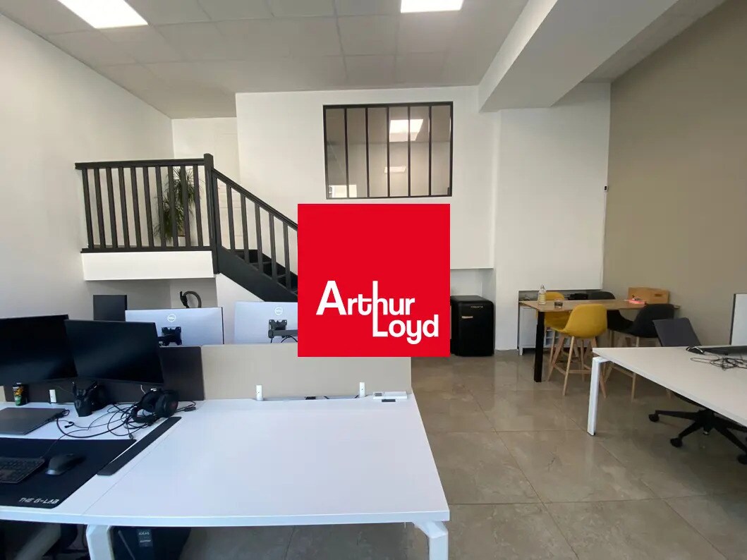 Office in Marseille for sale Building Photo- Image 1 of 7