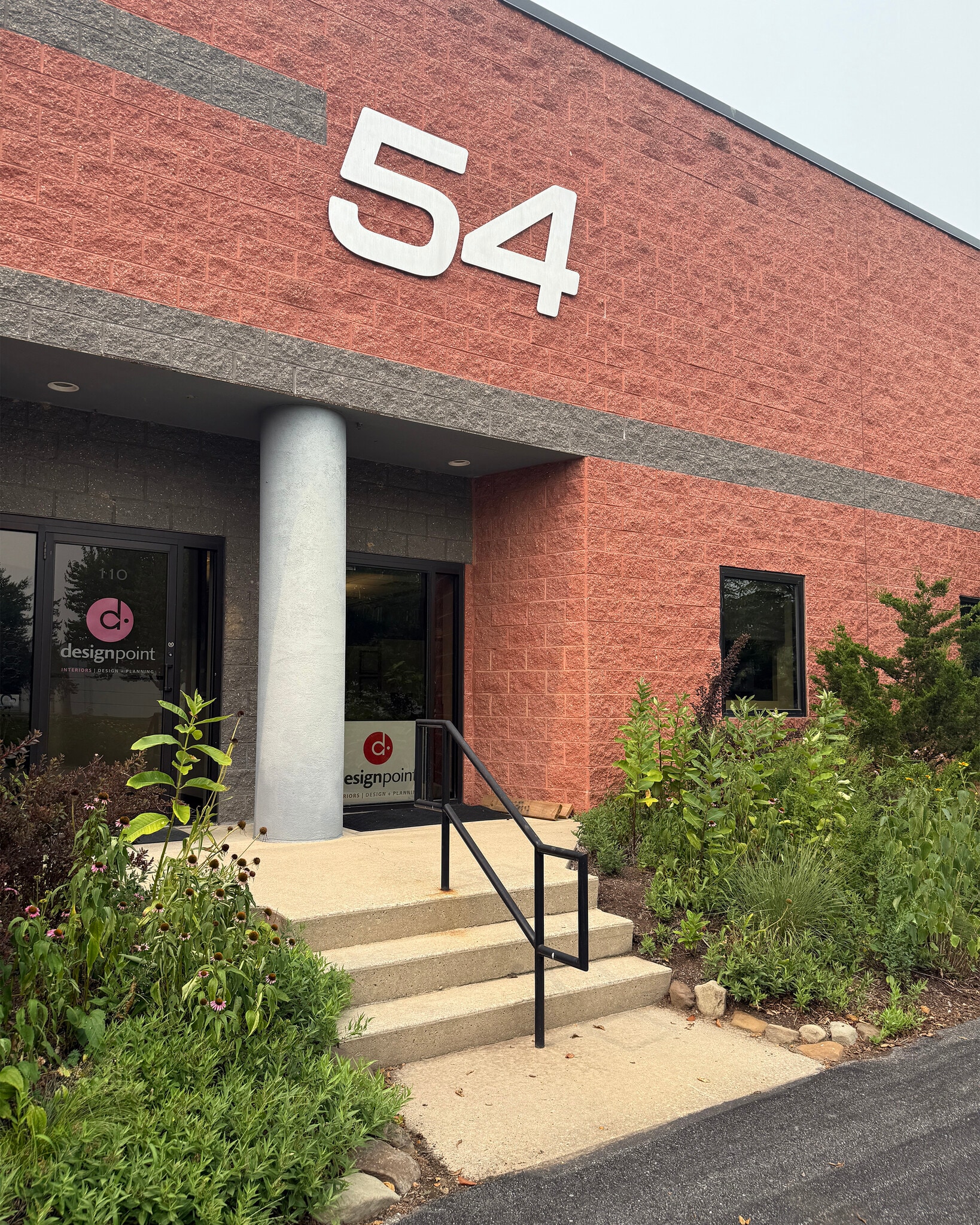 54 S Commerce Way, Bethlehem, PA à louer Photo du bâtiment- Image 1 de 10