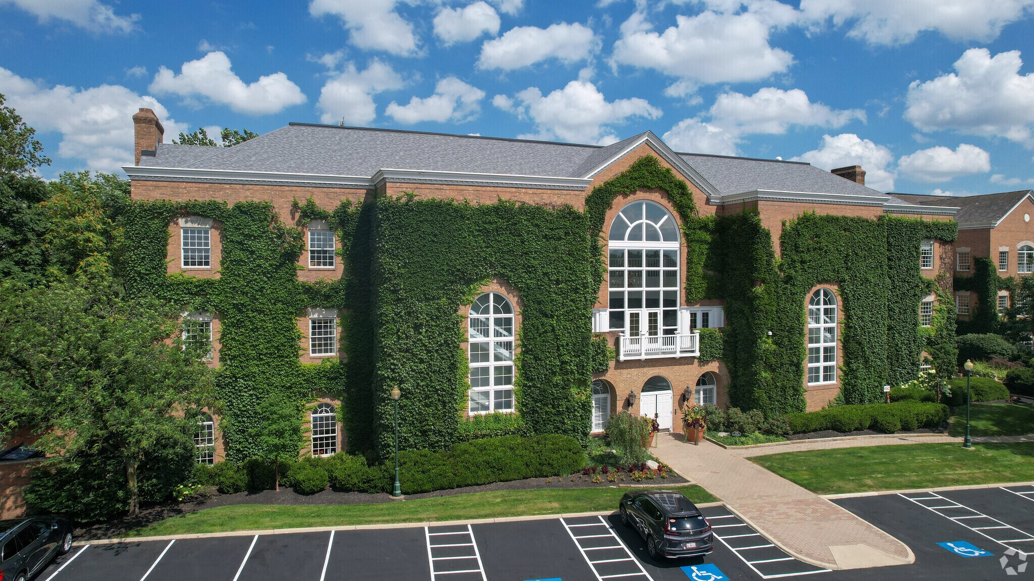 1700 Lake Shore Dr, Columbus, OH for lease Primary Photo- Image 1 of 9