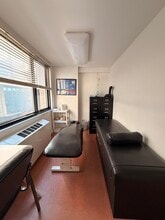 330 W 58th St, New York, NY for lease Interior Photo- Image 2 of 9