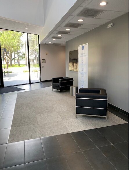5005 Mitchelldale St, Houston, TX à louer - Photo intérieure - Image 3 de 14