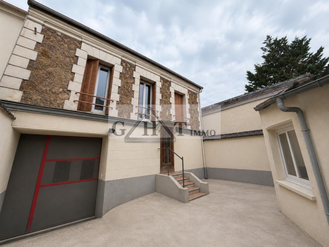 Industrial in Le Perreux-sur-Marne for sale Building Photo- Image 1 of 7