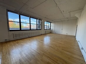 61 Greenpoint Ave, Brooklyn, NY for lease Interior Photo- Image 2 of 6