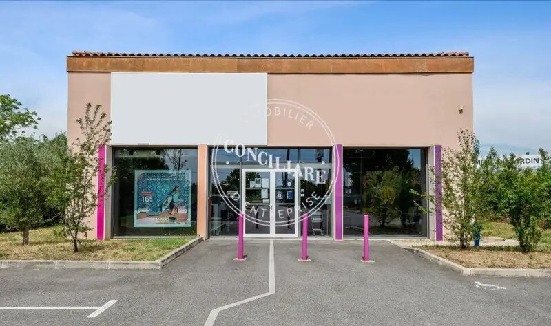 Commerce de détail dans Roques à louer - Photo du bâtiment - Image 1 de 2