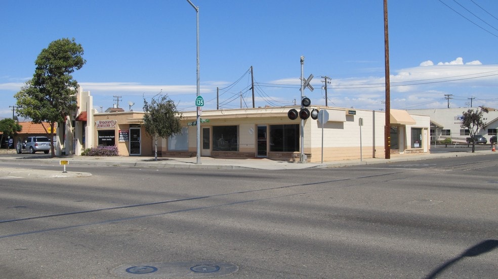 626-632 S Broadway, Santa Maria, CA à vendre - Photo du bâtiment - Image 2 de 4