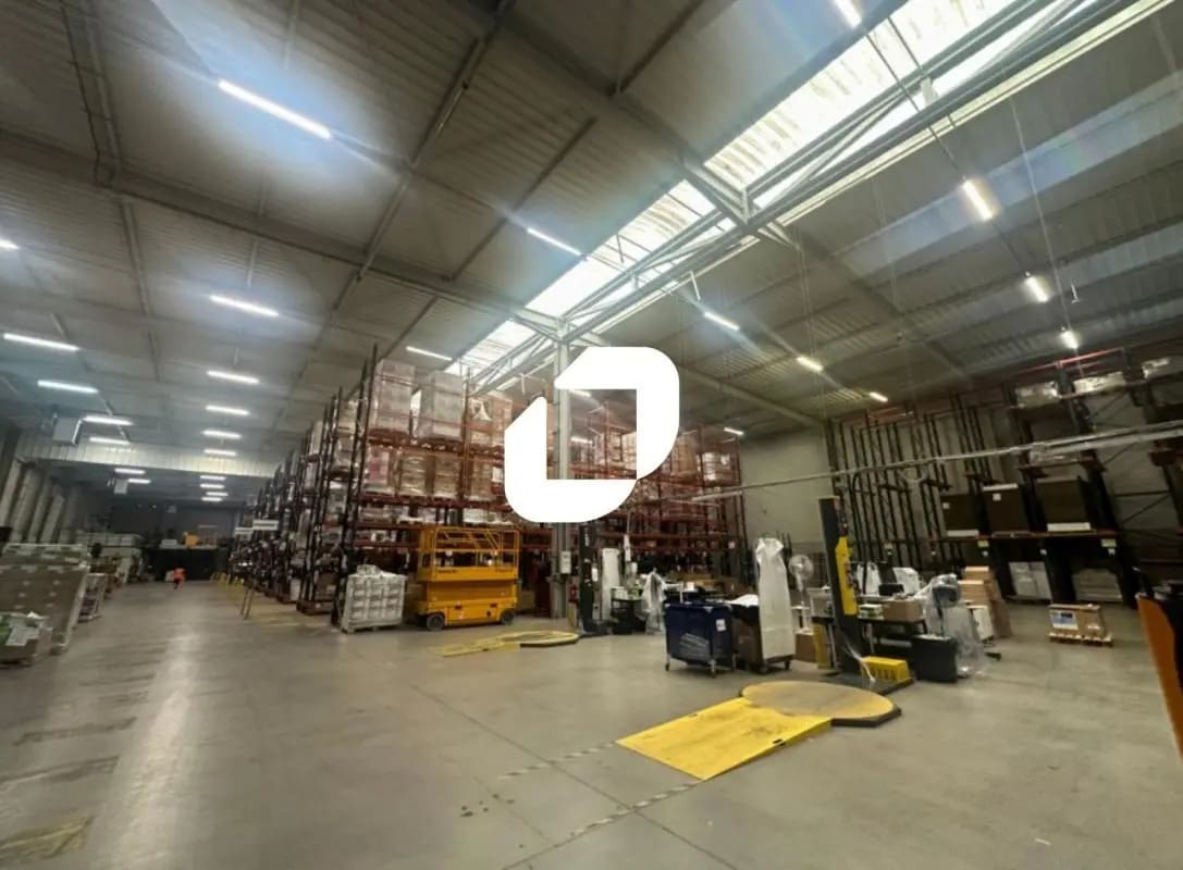 Office in Saint-Priest for lease Building Photo- Image 1 of 39