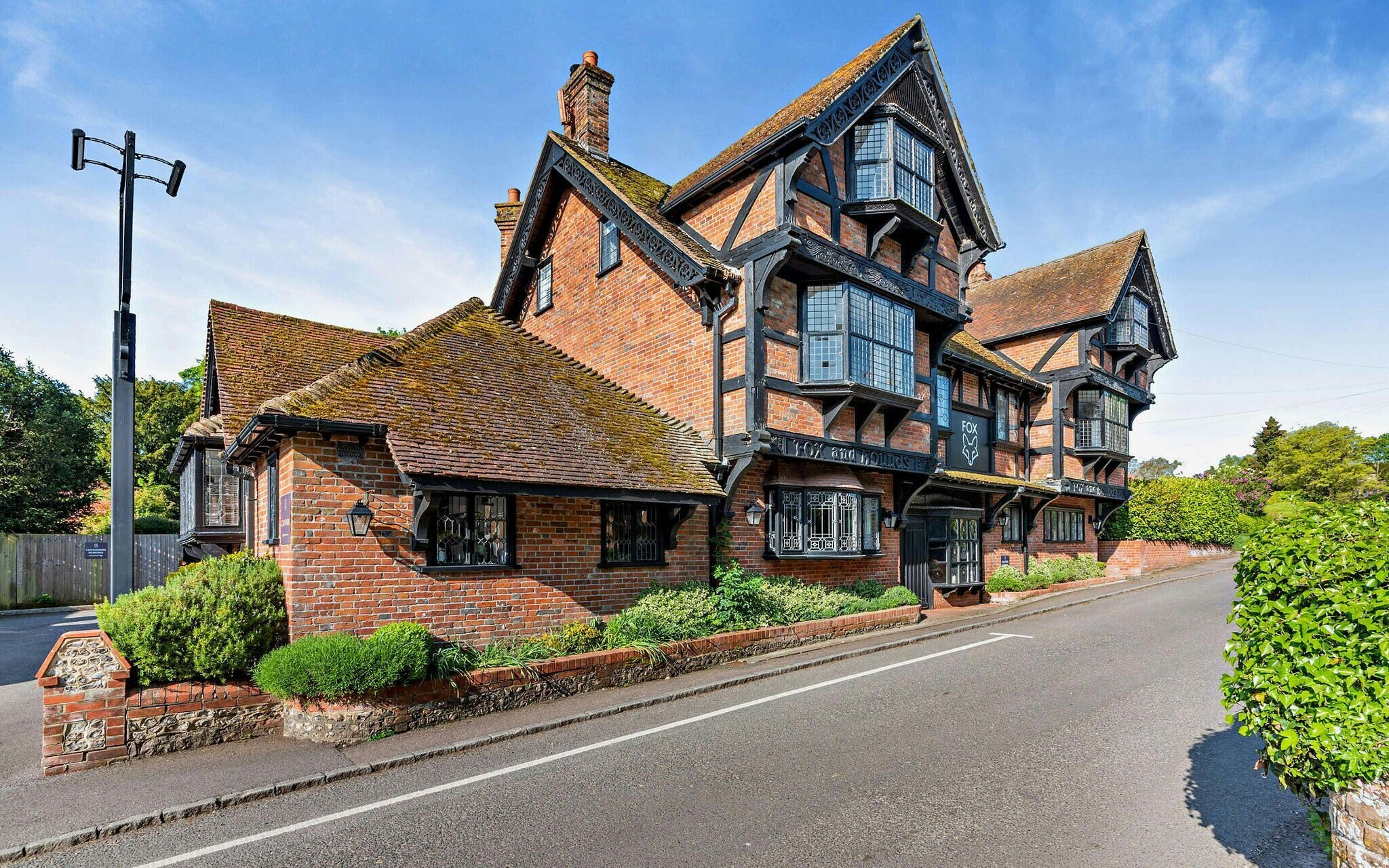 Peach Hill Ln, Crawley à vendre Photo du bâtiment- Image 1 de 15
