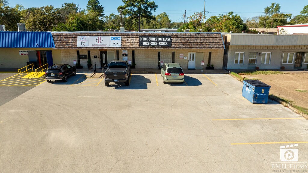 707-709 N Palestine St, Athens, TX à louer Photo du bâtiment- Image 1 de 46