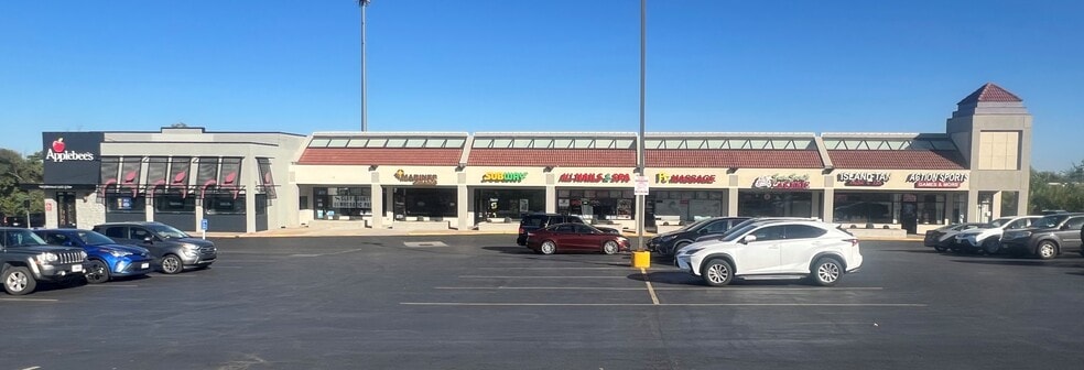 6041-6069 NE Antioch Rd, Gladstone, MO for lease - Building Photo - Image 3 of 6