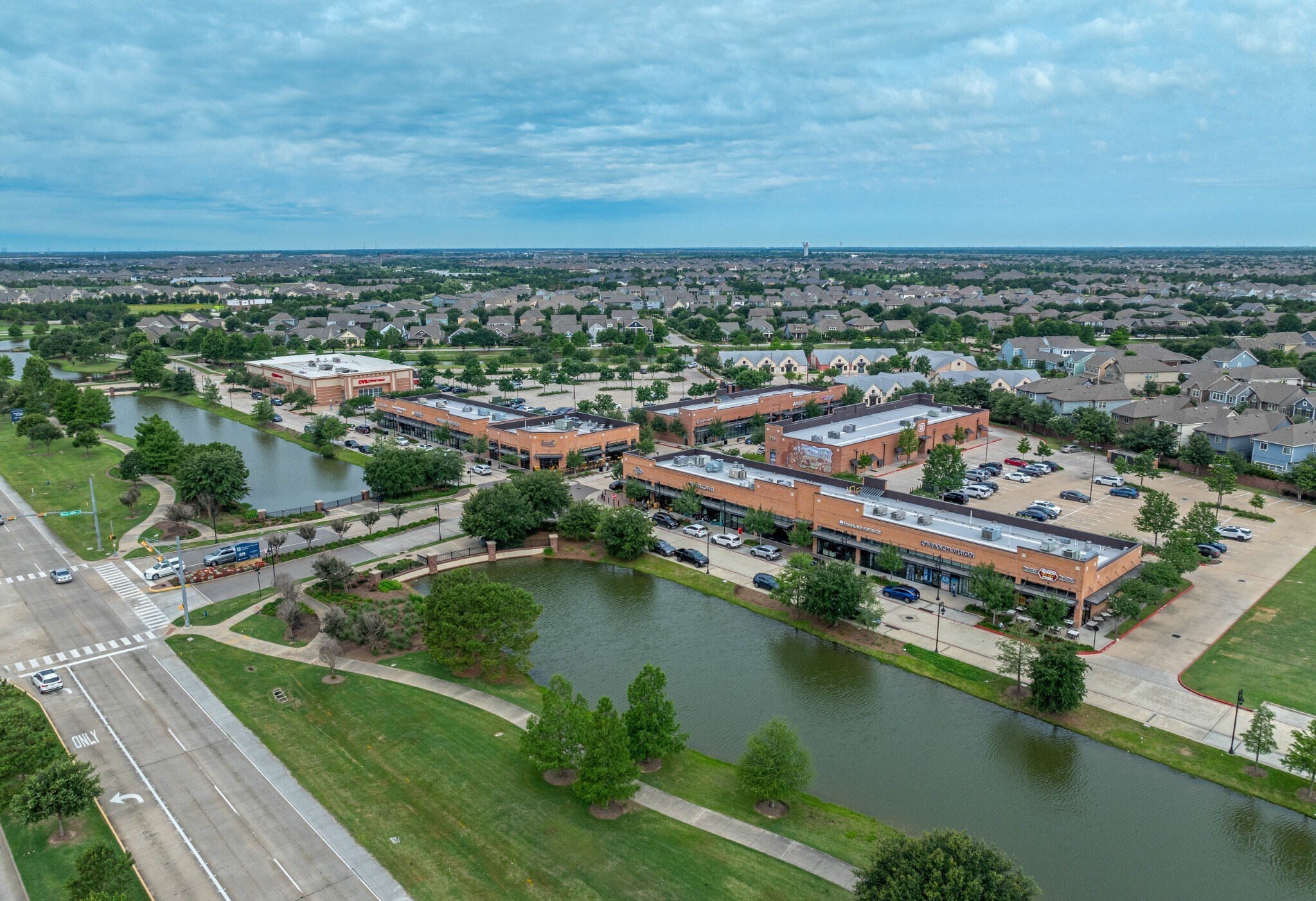 Fry & Paynes Creek Dr, Cypress, TX à louer Photo du bâtiment- Image 1 de 7