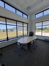 5051 SW Western Ave, Beaverton, OR à louer Photo du bâtiment- Image 2 de 3