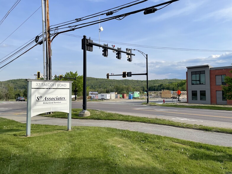 37 Talcott Rd, Williston, VT for lease - Primary Photo - Image 1 of 1