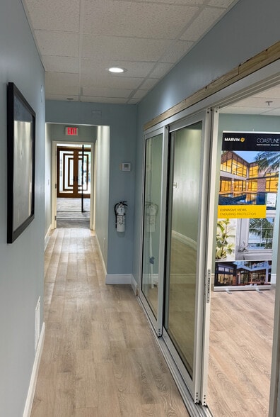 3508 Enterprise Ave, Naples, FL for lease - Interior Photo - Image 3 of 3