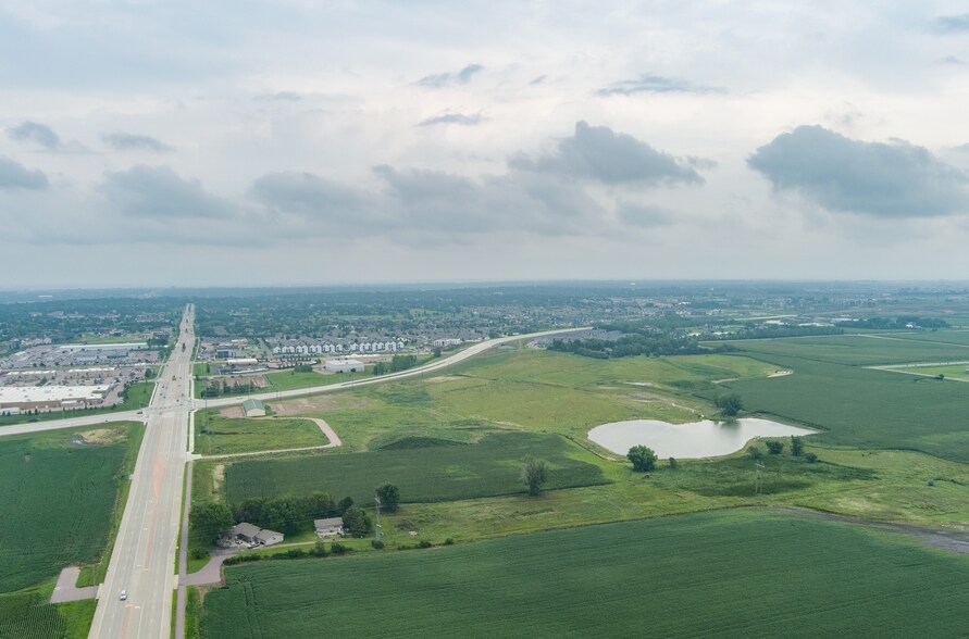 W 85th Street, Sioux Falls, SD for sale - Primary Photo - Image 1 of 4