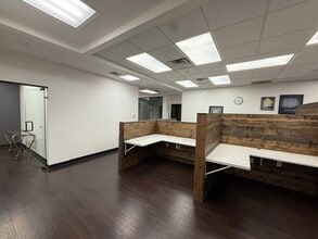 7517 S McClintock Dr, Tempe, AZ for lease Interior Photo- Image 2 of 13